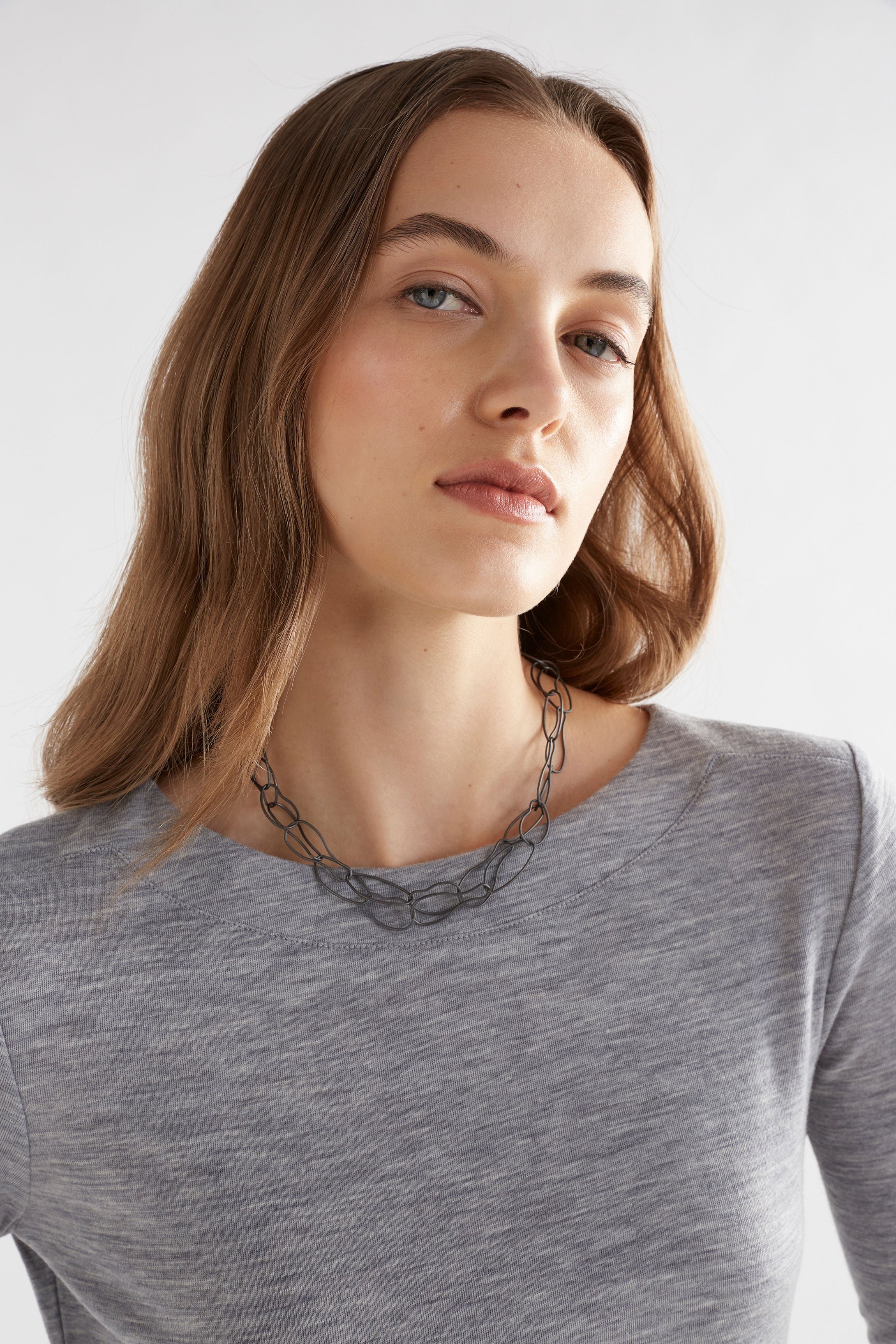 Elk Niika Necklace Gunmetal