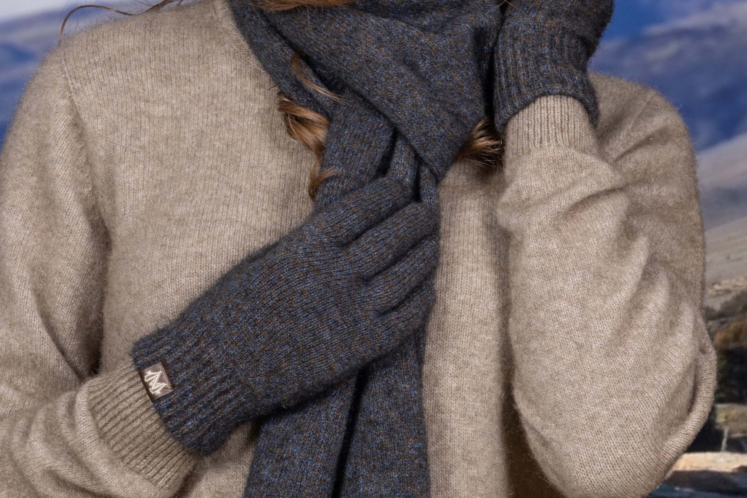 Noble Wilde Gloves Moraine