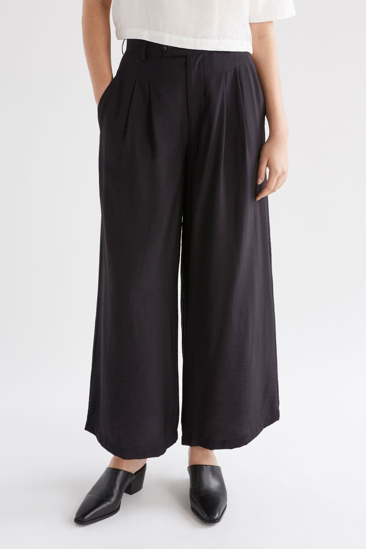 Elk Pressa Pant Black