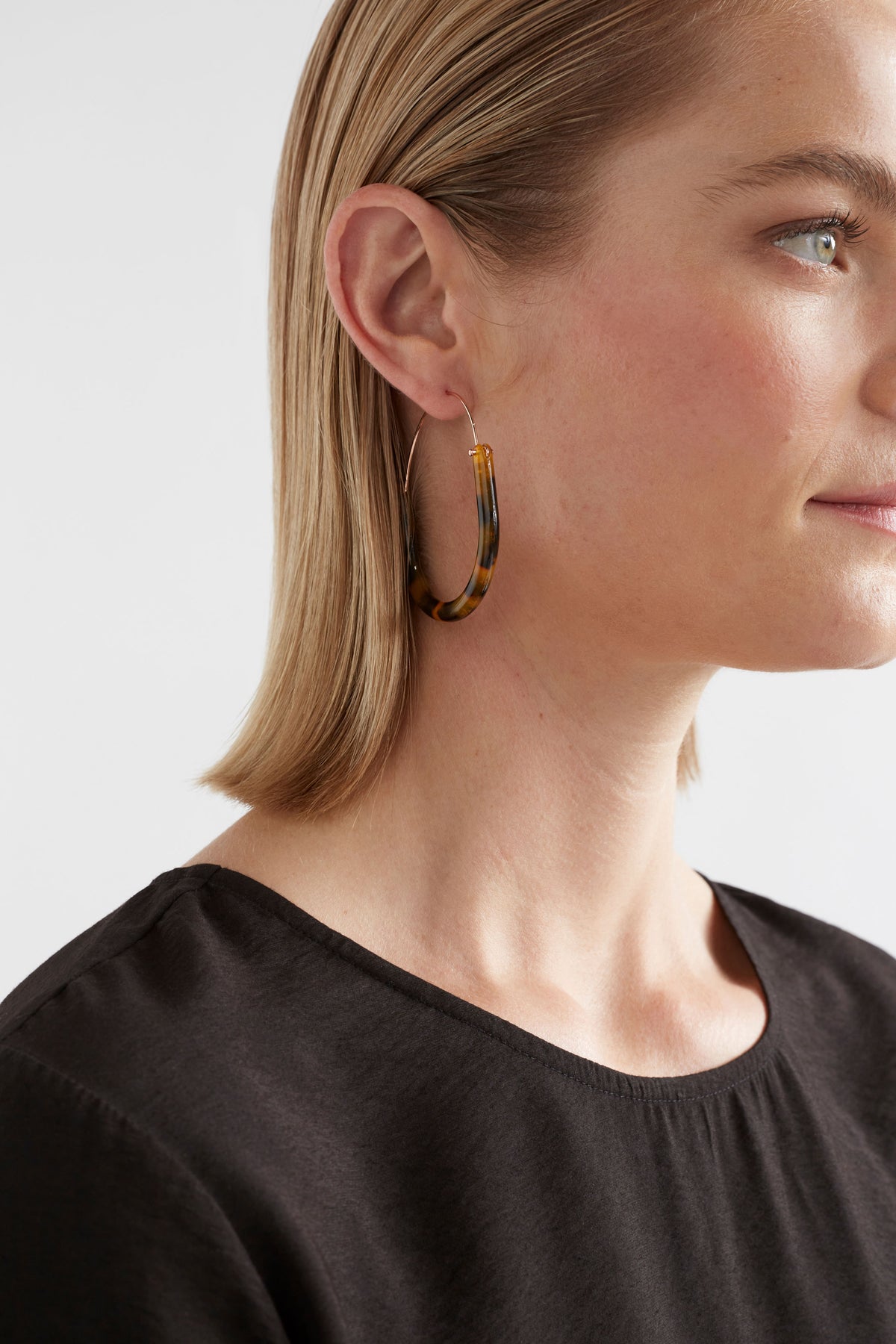 Elk Aki Hoop Earring Dark Tortoise Shell