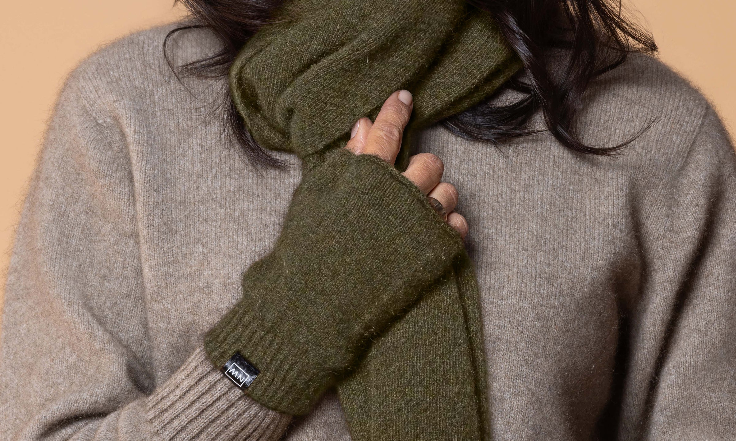 Noble Wilde Hand Warmer With Thumb