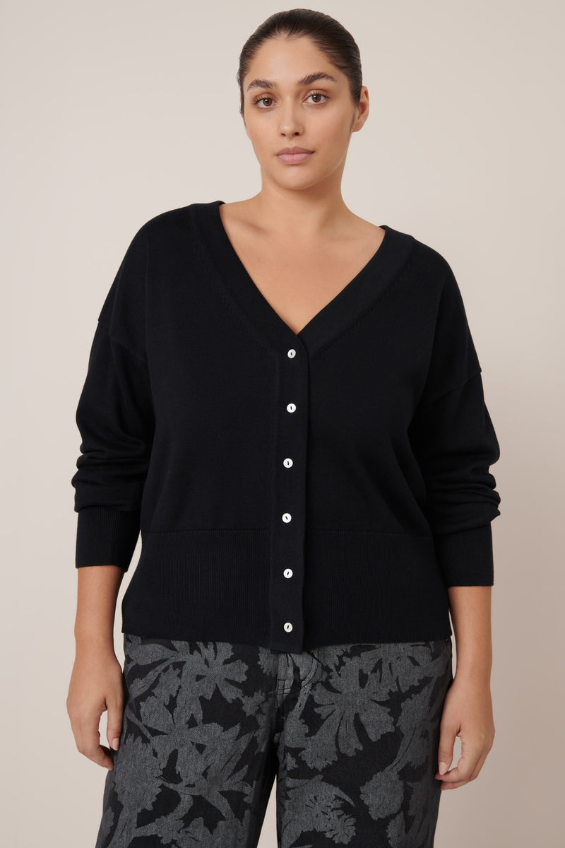 Kowtow Willow Cardigan Black