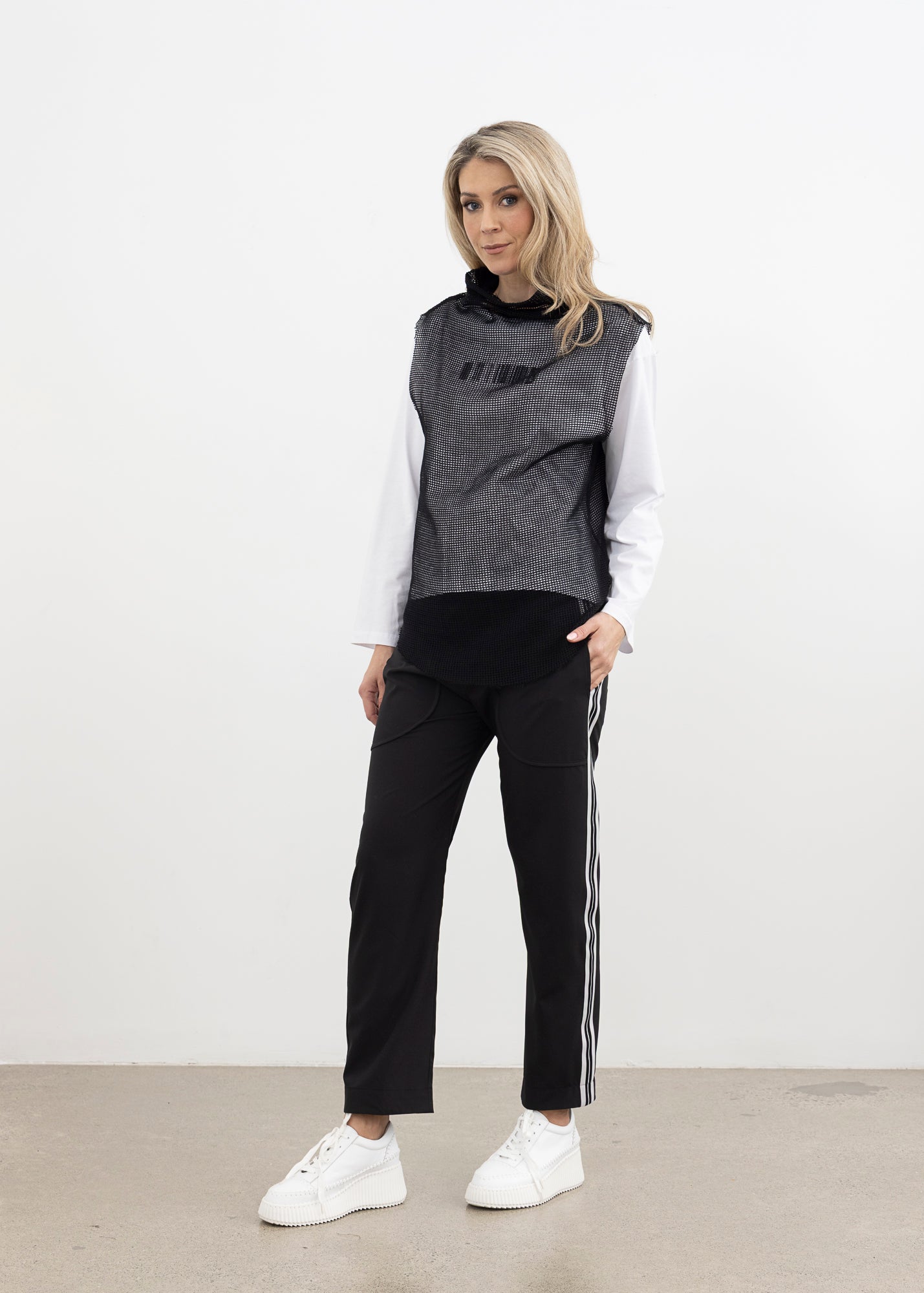 X.LAB Storm Top Black