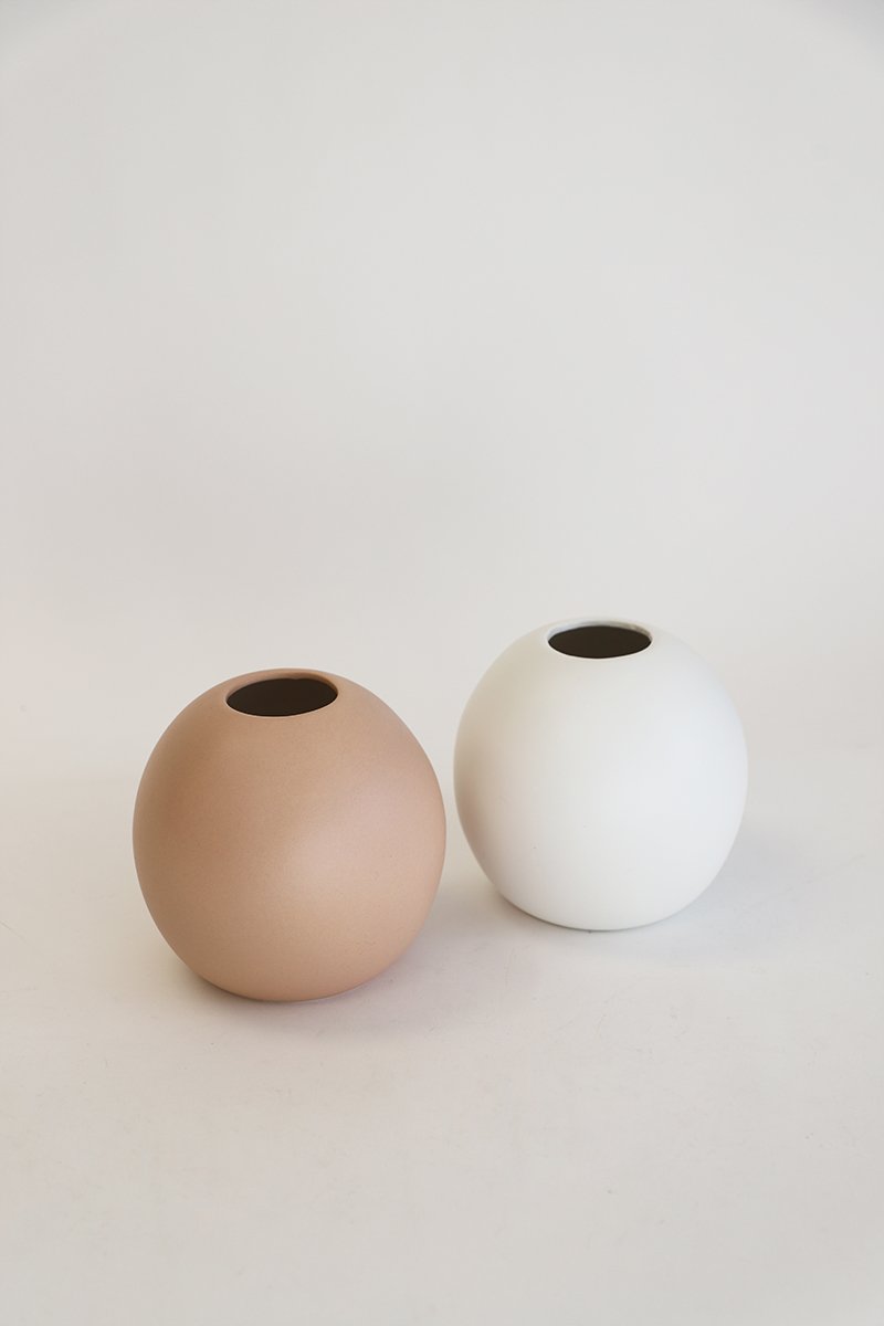 Studio Porcelain Vase | White