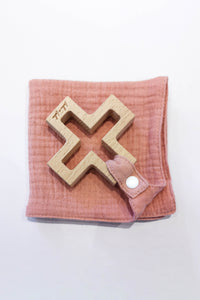Muslin Comforter + Beechwood Teether | Pink